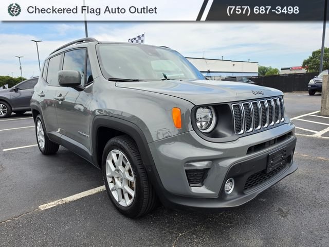 Used 2021 Sting-Gray Clearcoat Jeep Latitude image 11