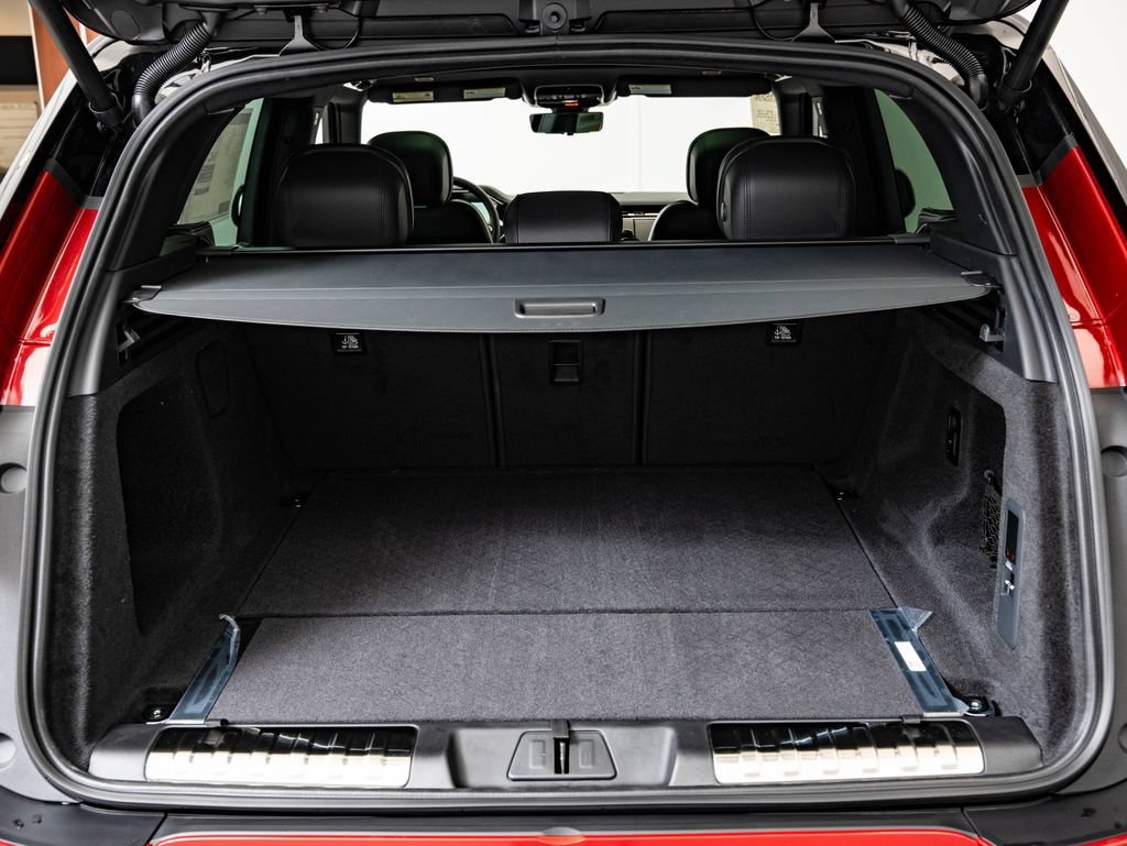 New 2026 Firenze Red Land Rover Dynamic SE image 20
