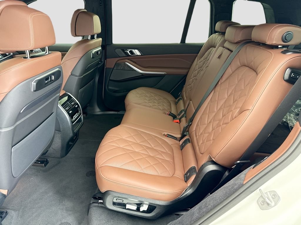 New 2027 Alpine White BMW xDrive40i image 20