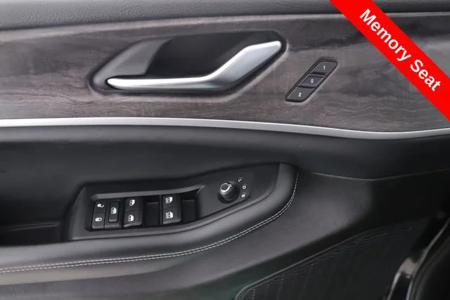 Used 2023 Black Jeep Limited image 19