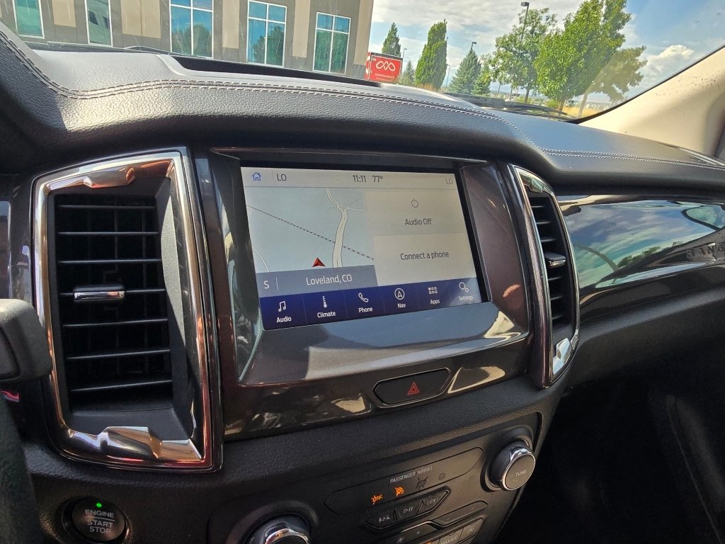 Used 2019 White Platinum Tri-Coat Ford LARIAT image 24