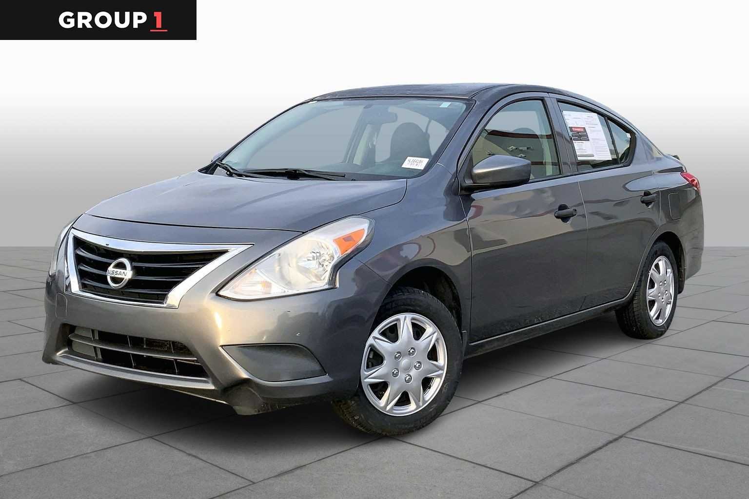 2017 Nissan Versa Sedan S Plus