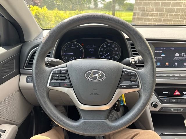 Used 2017 Lakeside Blue Hyundai SE image 17