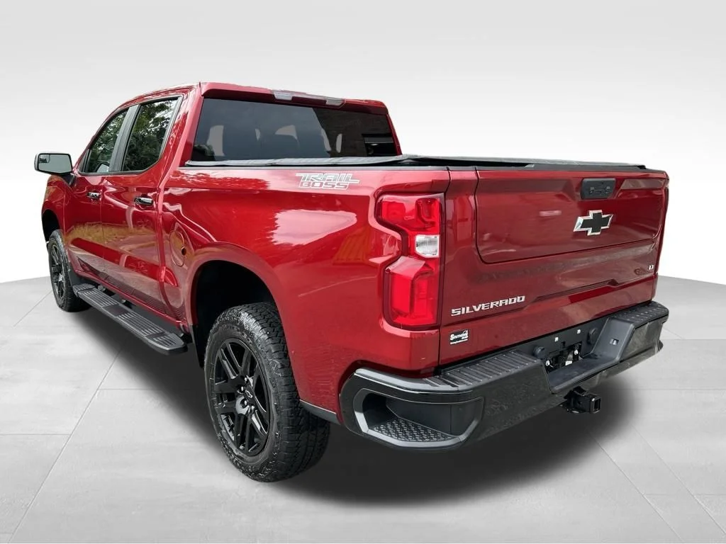 Used 2025 Red Chevrolet LT Trail Boss image 3