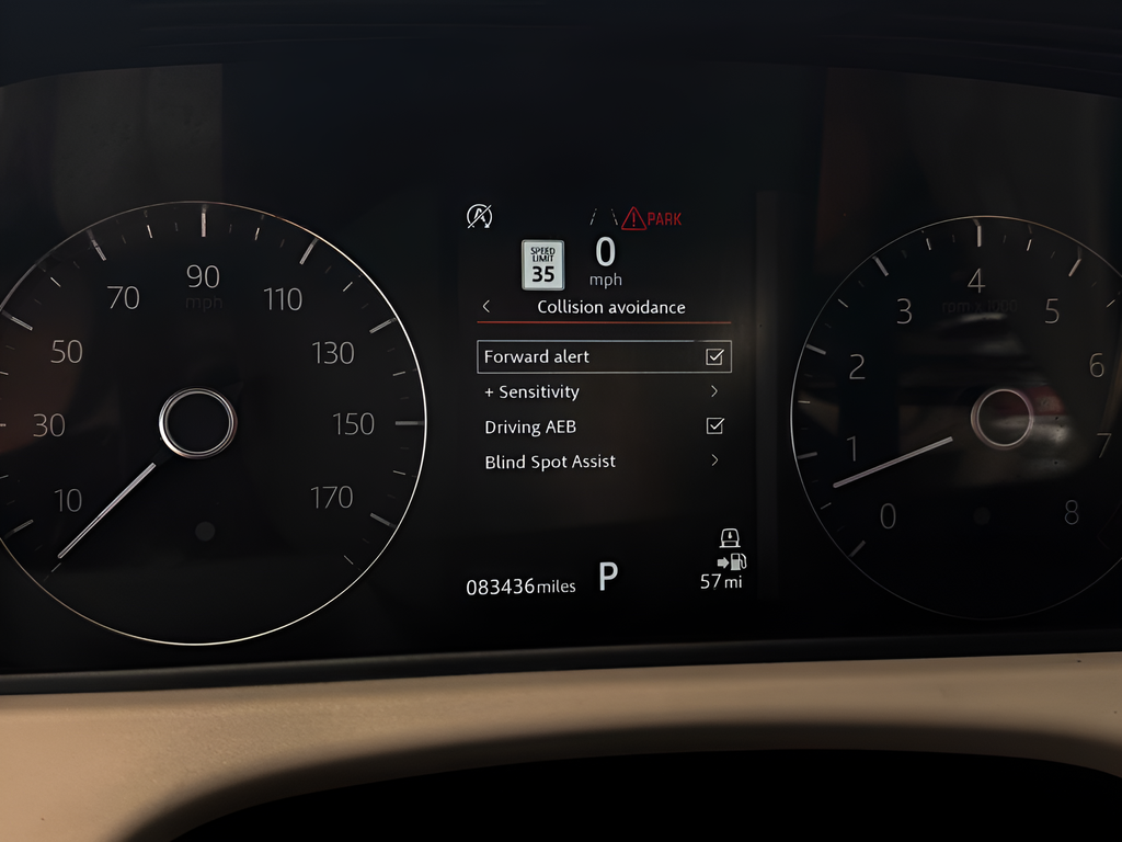 Used 2019  Land Rover S image 16