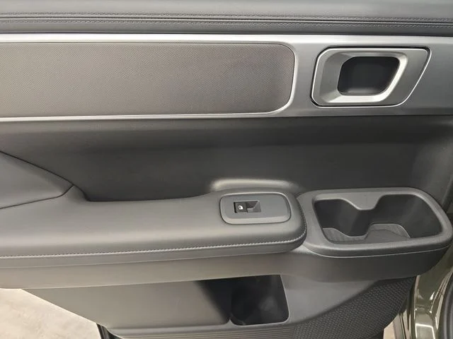 Used 2026 Green Hyundai SEL image 19