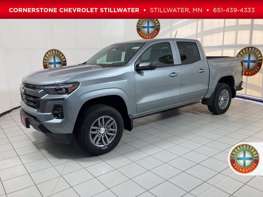 Sterling Gray Metallic 2026 Chevrolet Colorado Pickup Truck Four-Wheel Drive