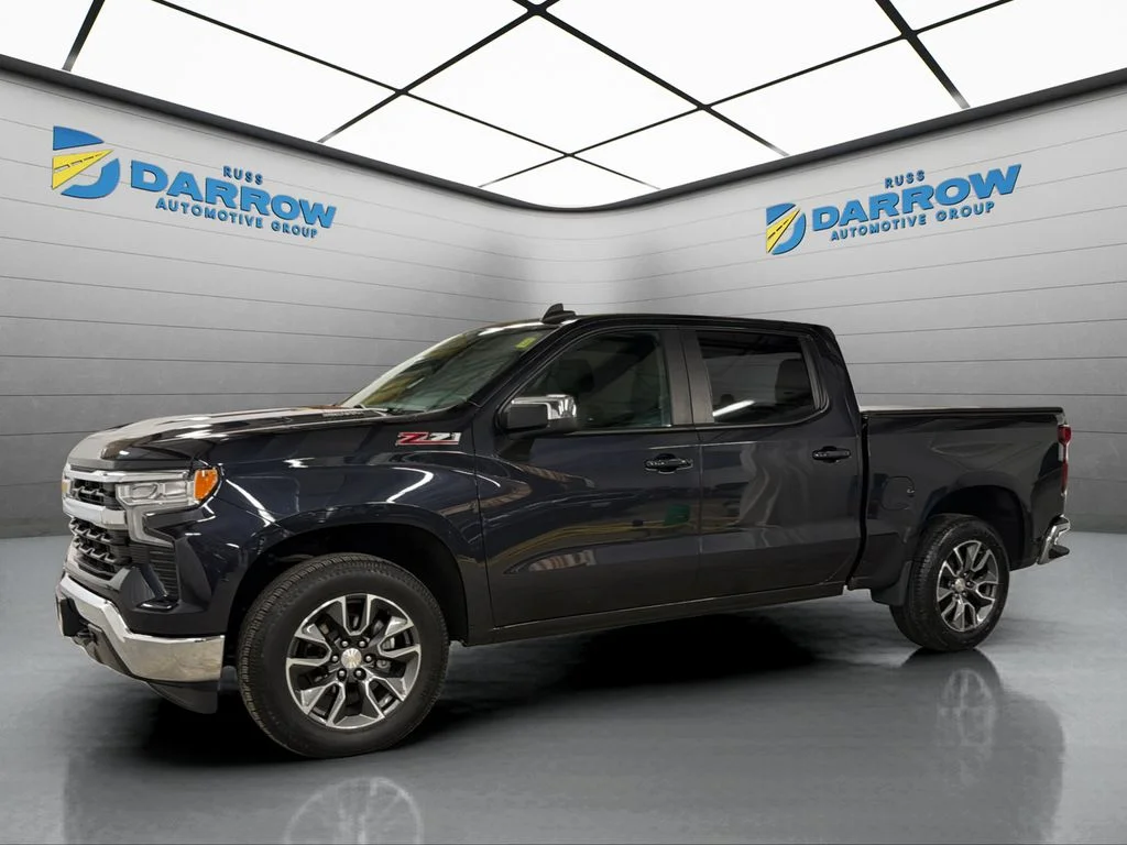 Used 2022 Gray Chevrolet LT image 1