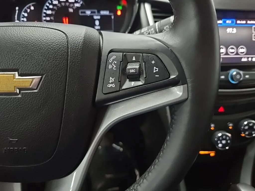 Used 2021 CRIMSON METALLIC Chevrolet LT image 20