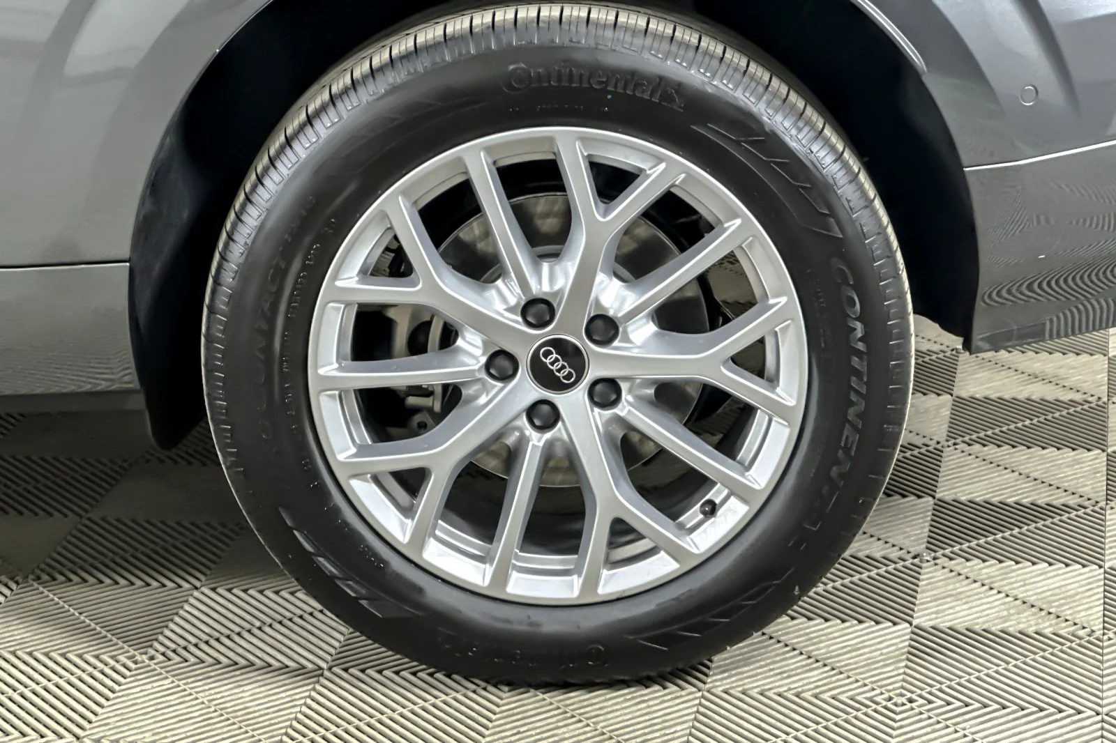 Used 2026 Daytona Gray Pearl Effect Audi S line quattro image 23