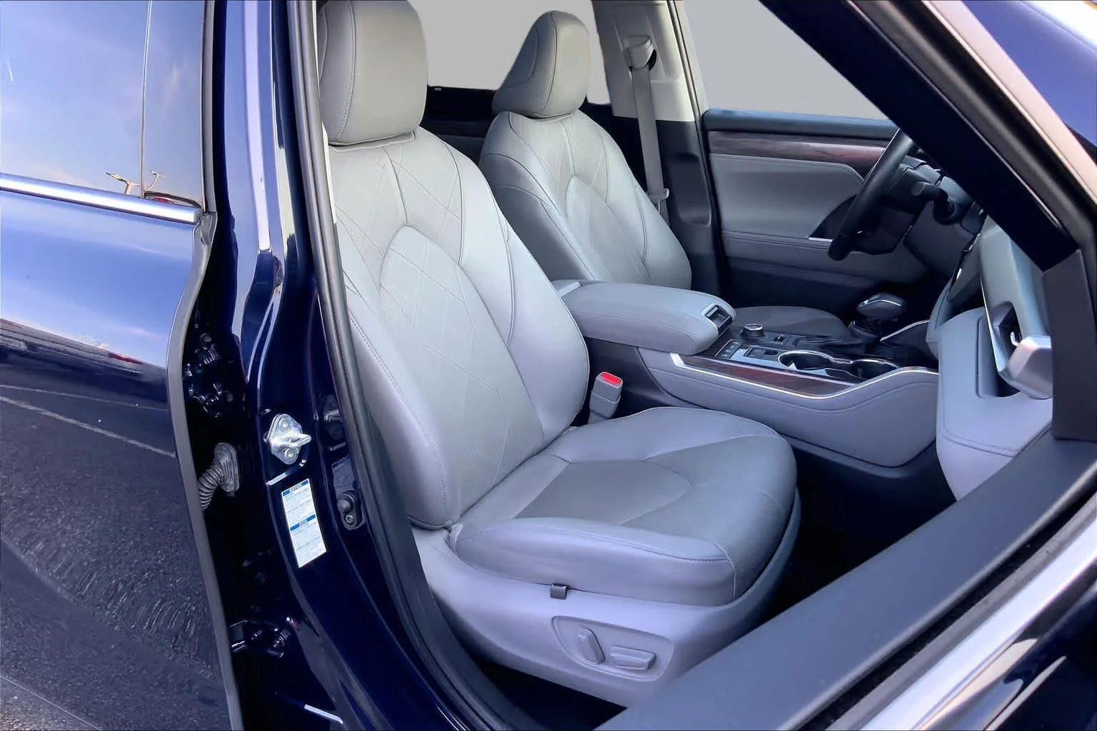 Used 2022 Blueprint Toyota Platinum image 8