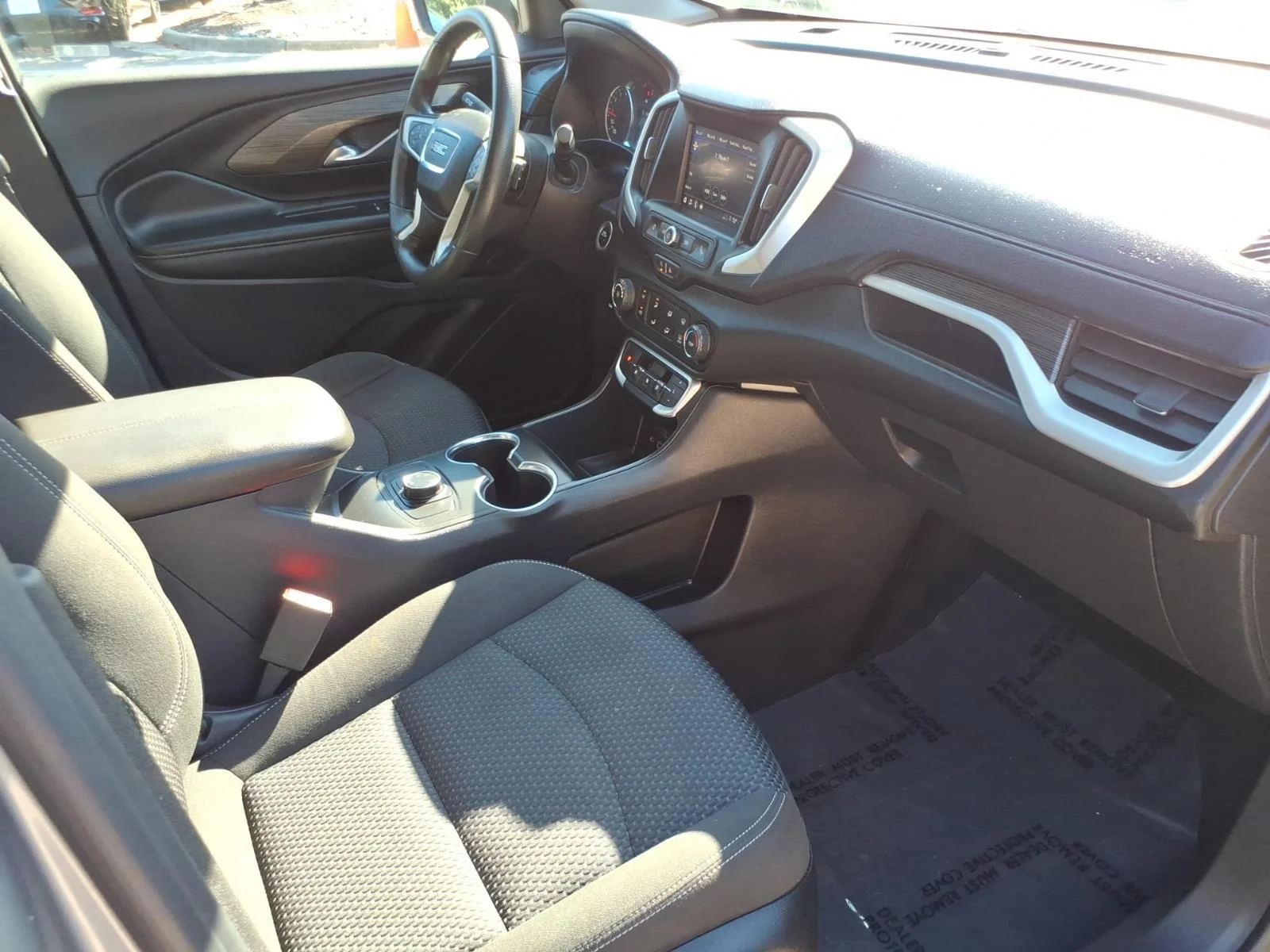 Used 2024 Sterling Metallic GMC SLE image 24