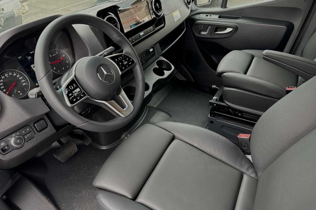 Used 2024 Gray Mercedes-Benz Cargo 170 WB image 9