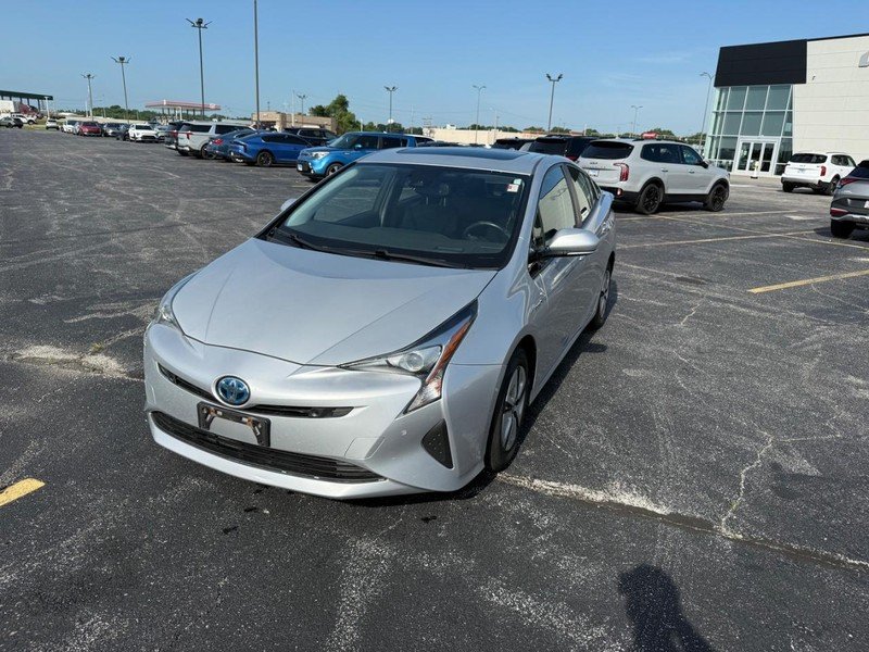 Used 2017 Classic Silver Metallic Toyota Four image 8