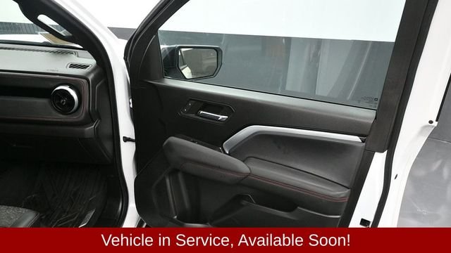 Used 2024 White Chevrolet Z71 image 11
