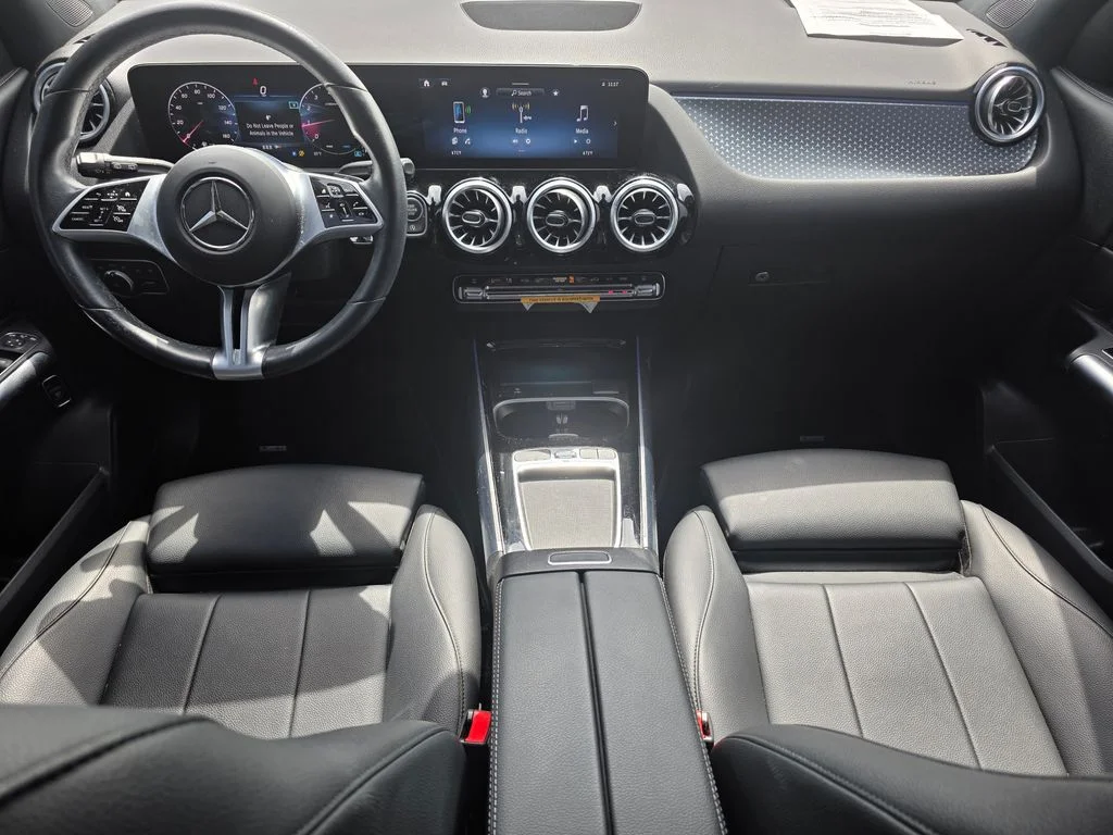 Certified Used 2024 Black Mercedes-Benz GLA 250 image 19