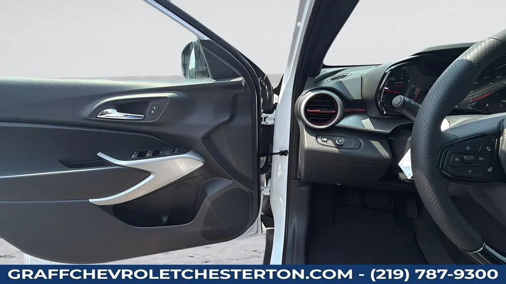 2026 Chevrolet Trax RS - Photo 25