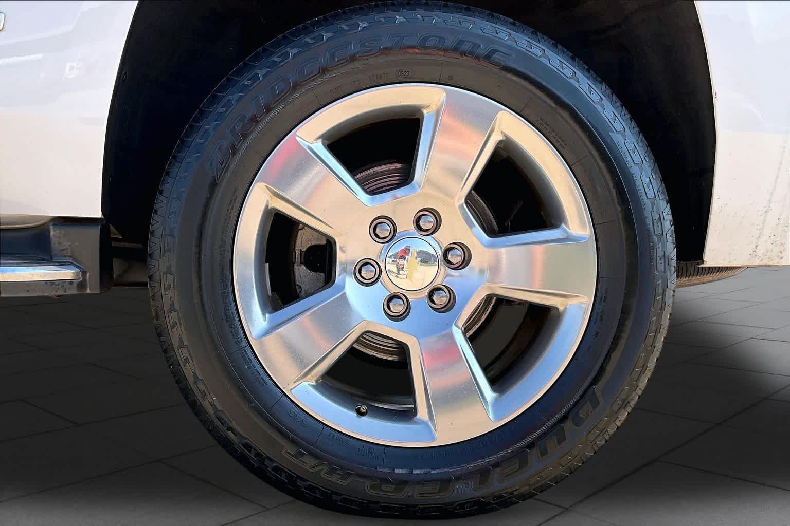 Used 2020 Summit White Chevrolet Premier image 11