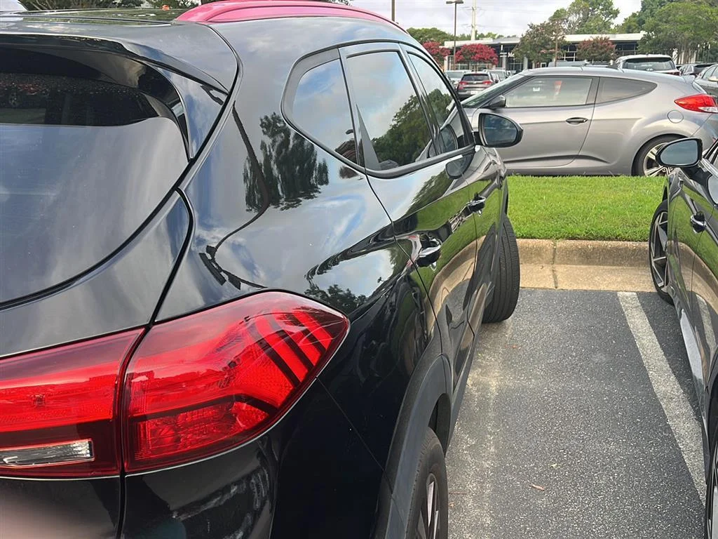 Used 2020 Black Noir Pearl Hyundai Value image 11