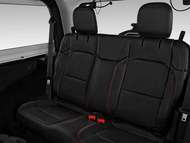 Used 2024 Bright White Clearcoat Jeep Rubicon image 11