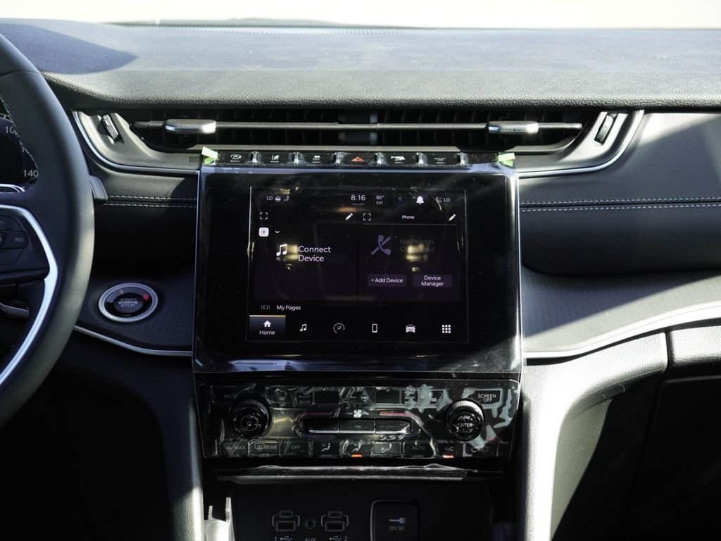 New 2026 Baltic Gray Metallic Clear-Coat Exterior Paint Jeep Laredo X image 26