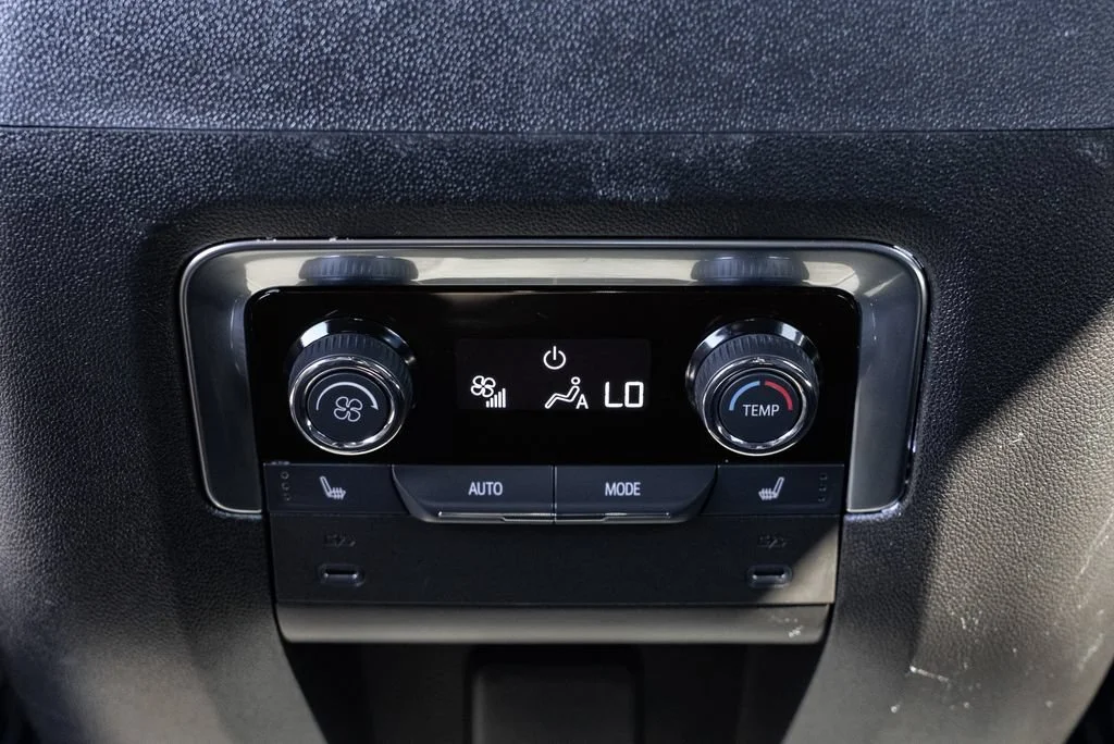 Used 2025 Black Chevrolet Premier image 10