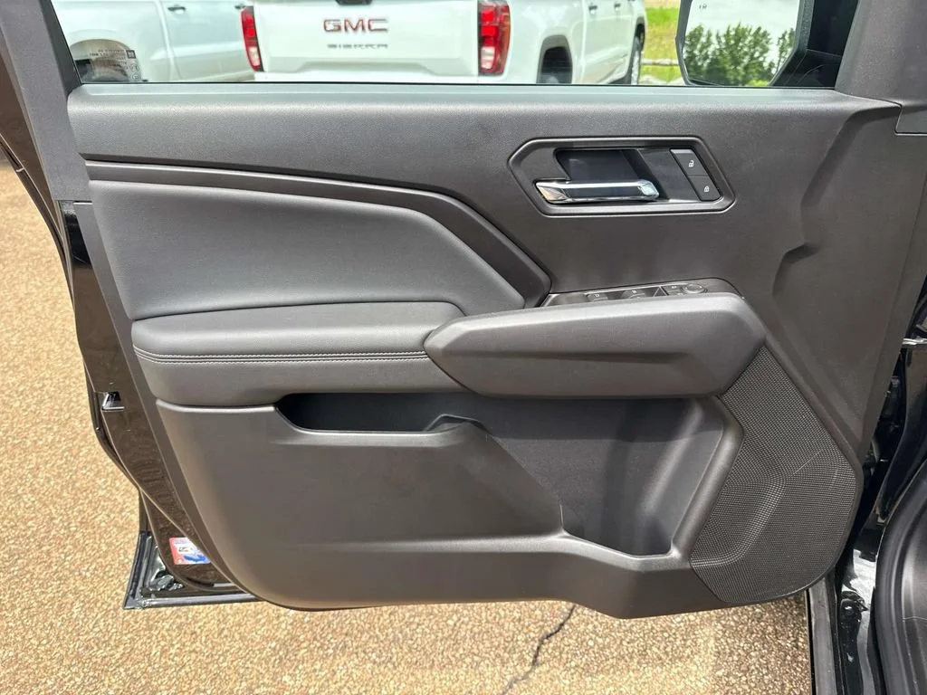 New 2026 Onyx Black GMC Elevation image 29