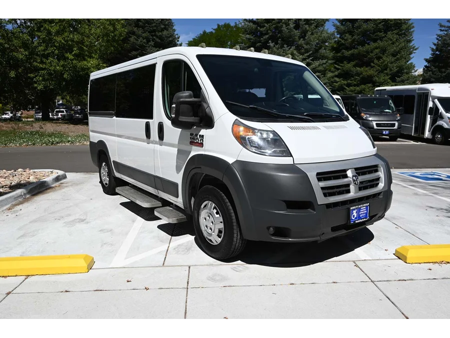 Used 2014 WHITE Ram 136 WB Low Roof Mobility Handicap Van image 3