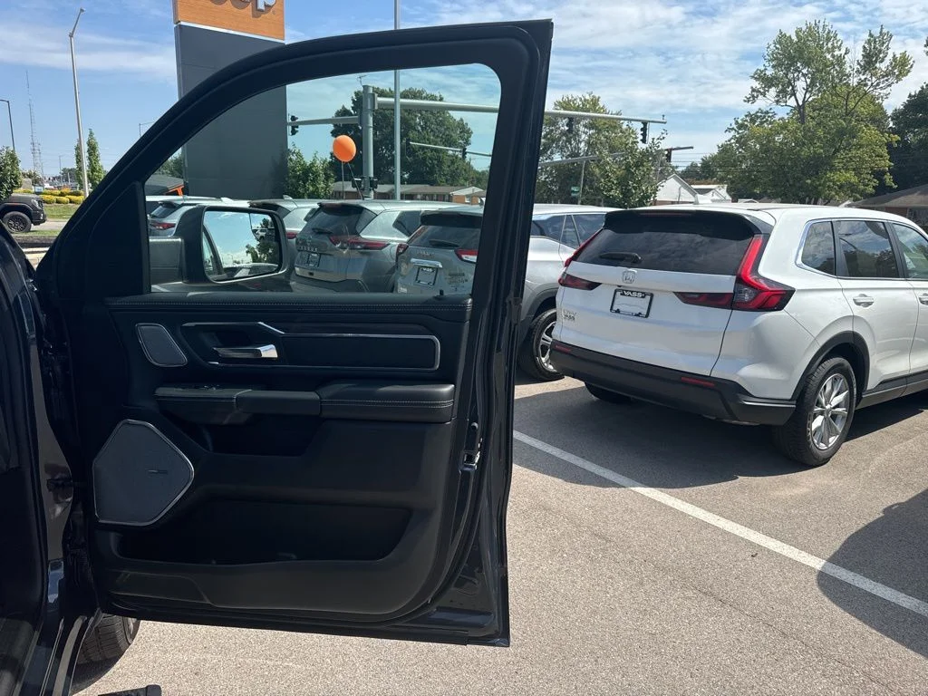 2026 RAM 1500 Laramie - Photo 23