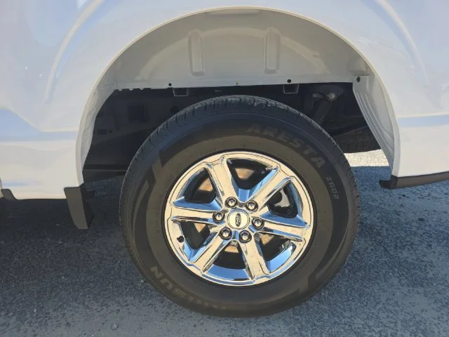 Used 2025 White Ford XLT image 32