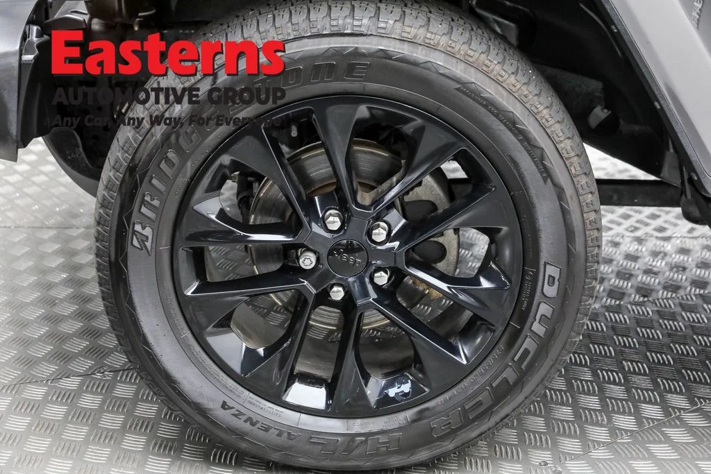 Used 2021 Gray Jeep Unlimited Sahara 4xe image 33