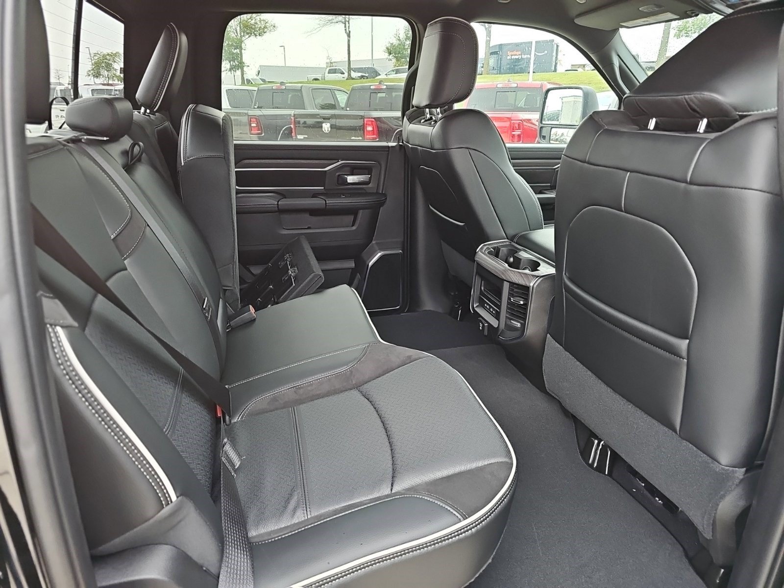 New 2026 Diamond Black Crystal Pearlcoat Ram Laramie image 14