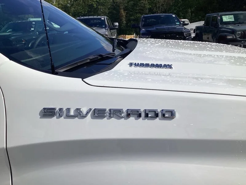 2026 Chevrolet Silverado 1500 LT - Photo 10