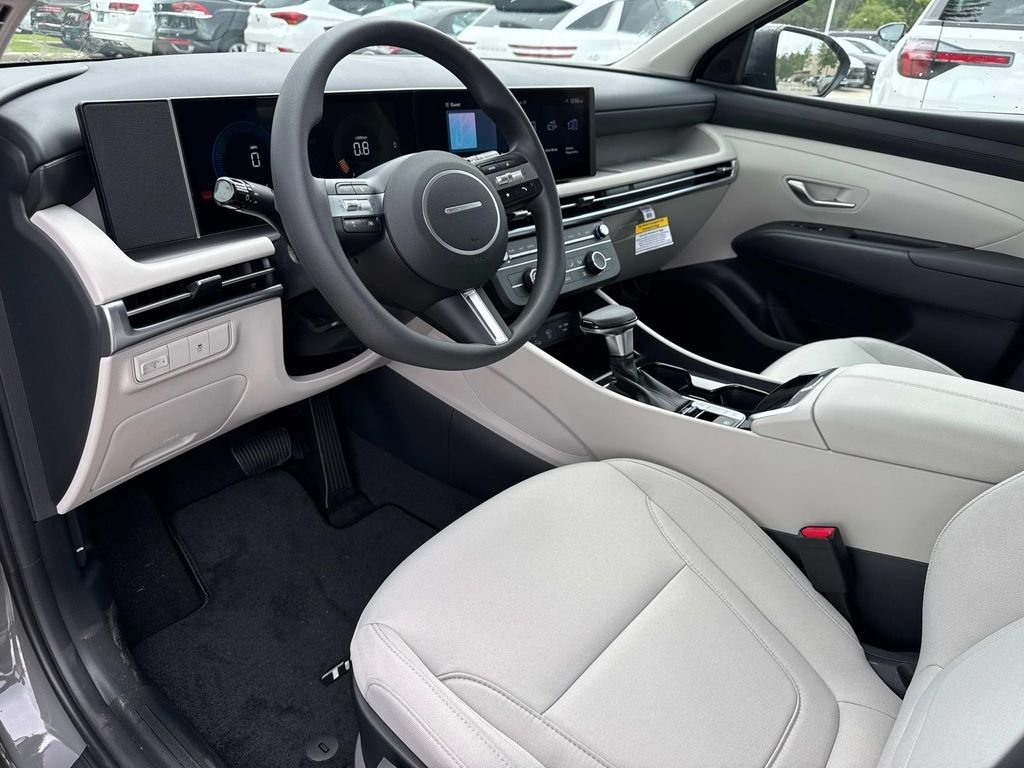 New 2025 Gray Hyundai SE image 8