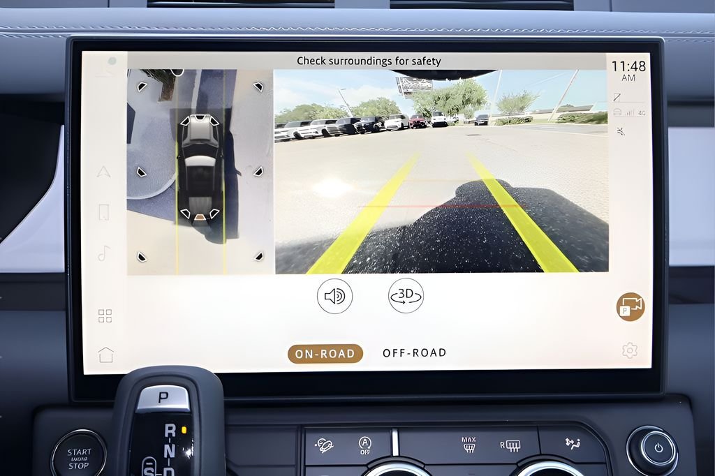 New 2026 Woolstone Green Land Rover X-Dynamic SE image 25