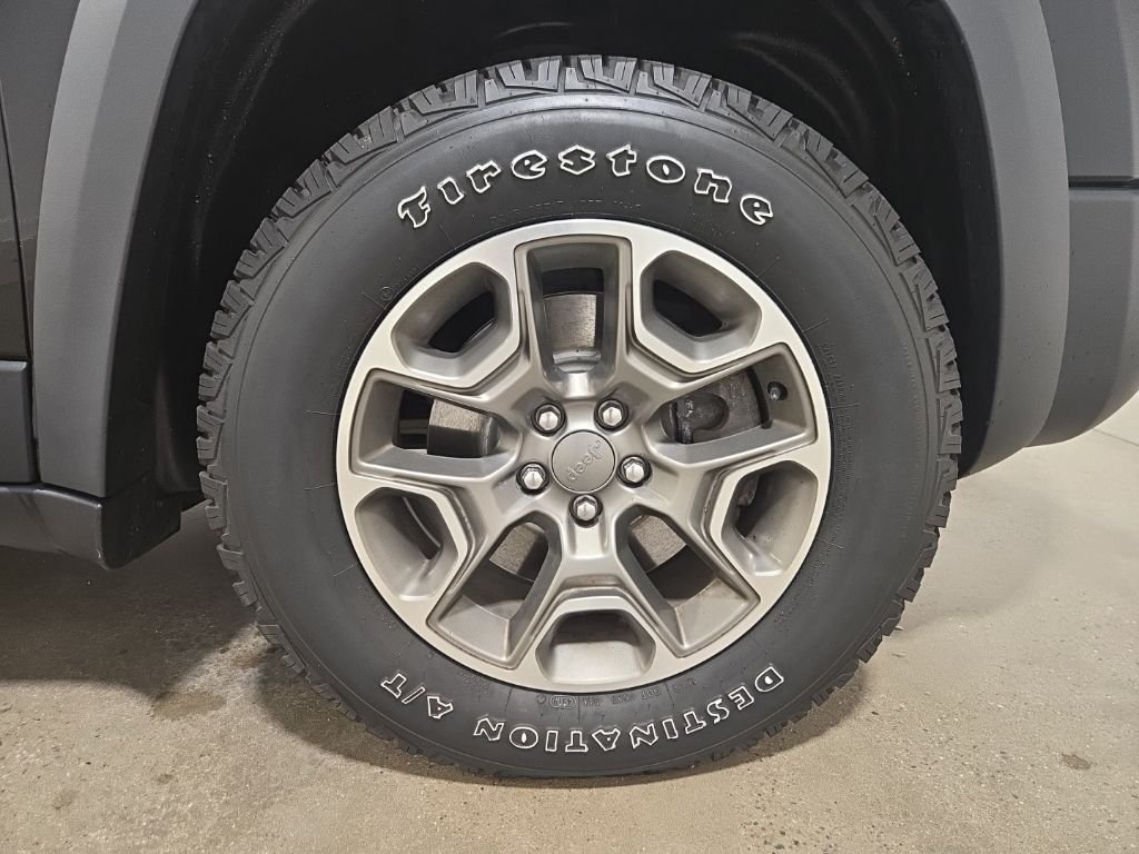 2020 Jeep Cherokee Trailhawk - Photo 26