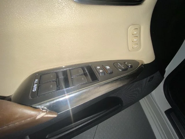 Used 2016 White Toyota Limited image 13
