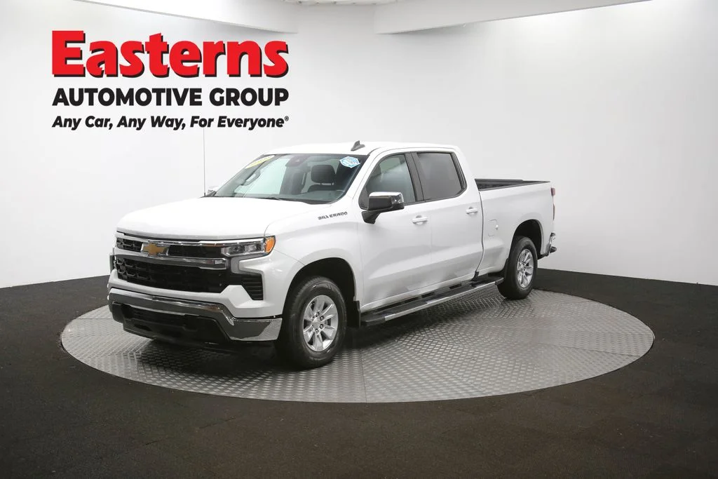 Used 2024 White Chevrolet LT image 57