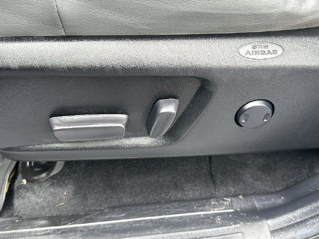Used 2020  Toyota SR5 image 19