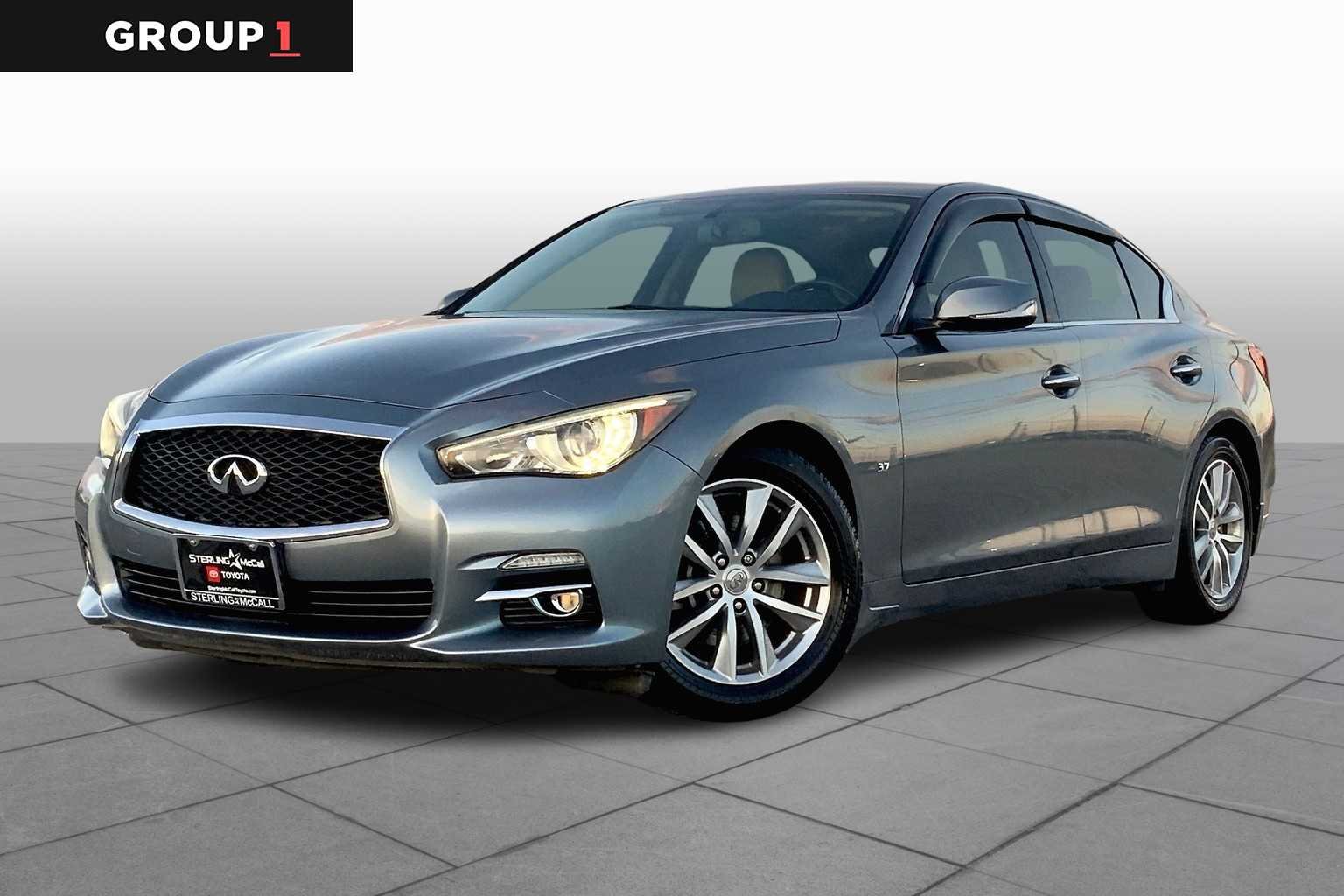 2015 INFINITI Q50 Premium's photo