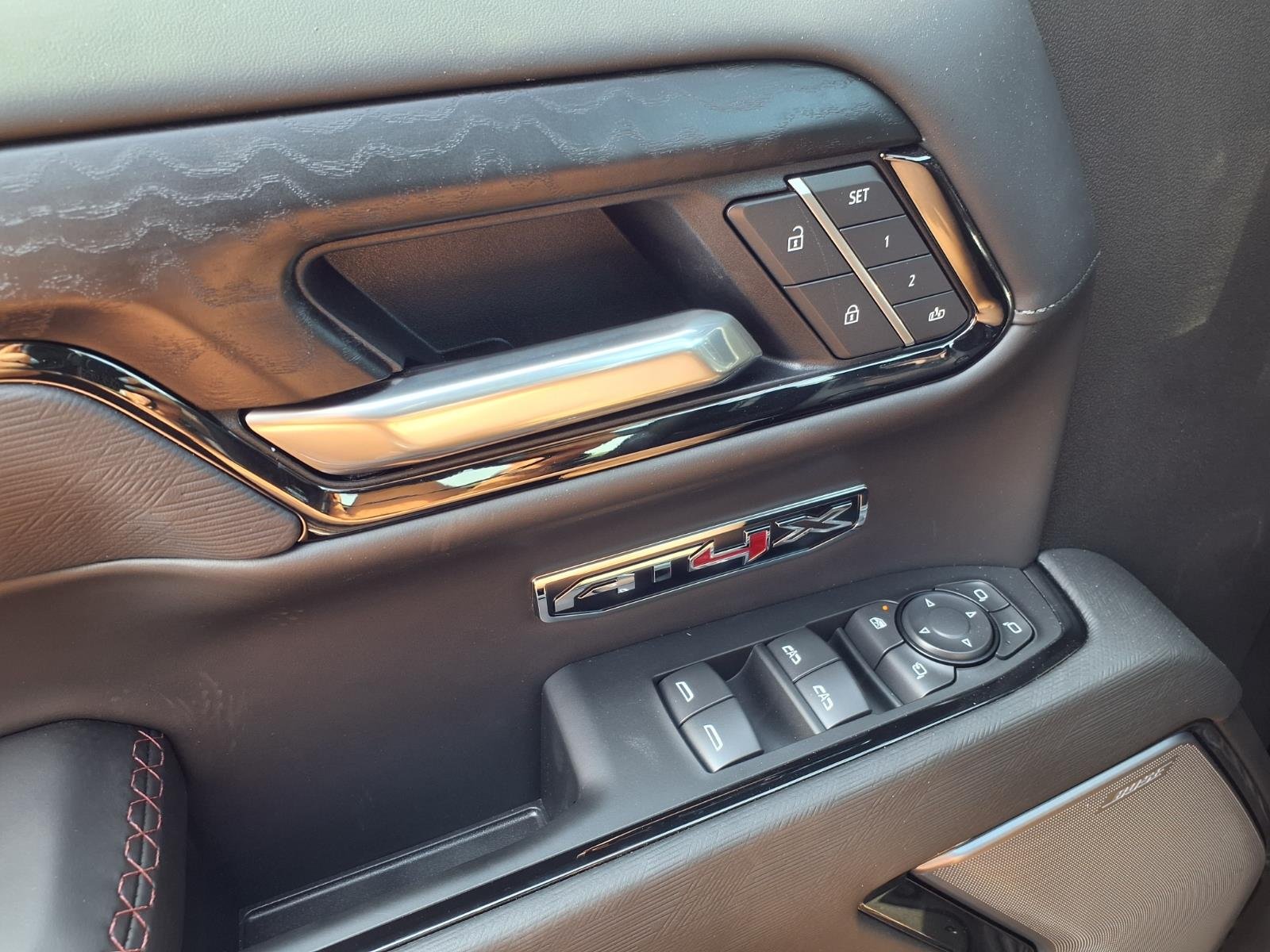 2026 GMC Sierra 1500 AT4X - Photo 12