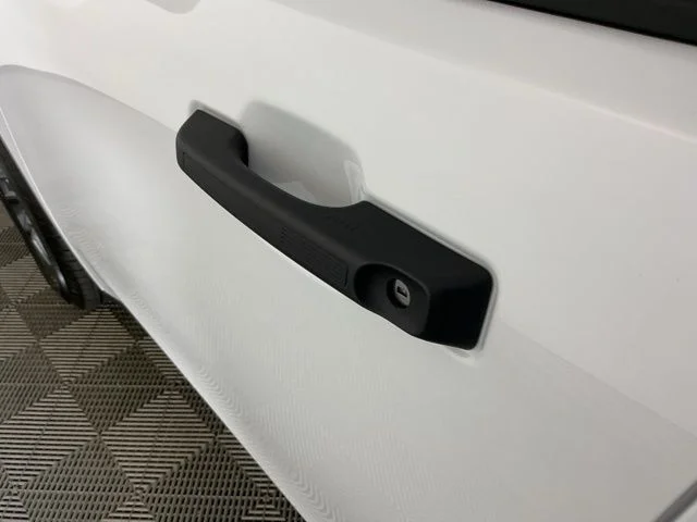 New 2026 Oxford White Ford XLT image 12