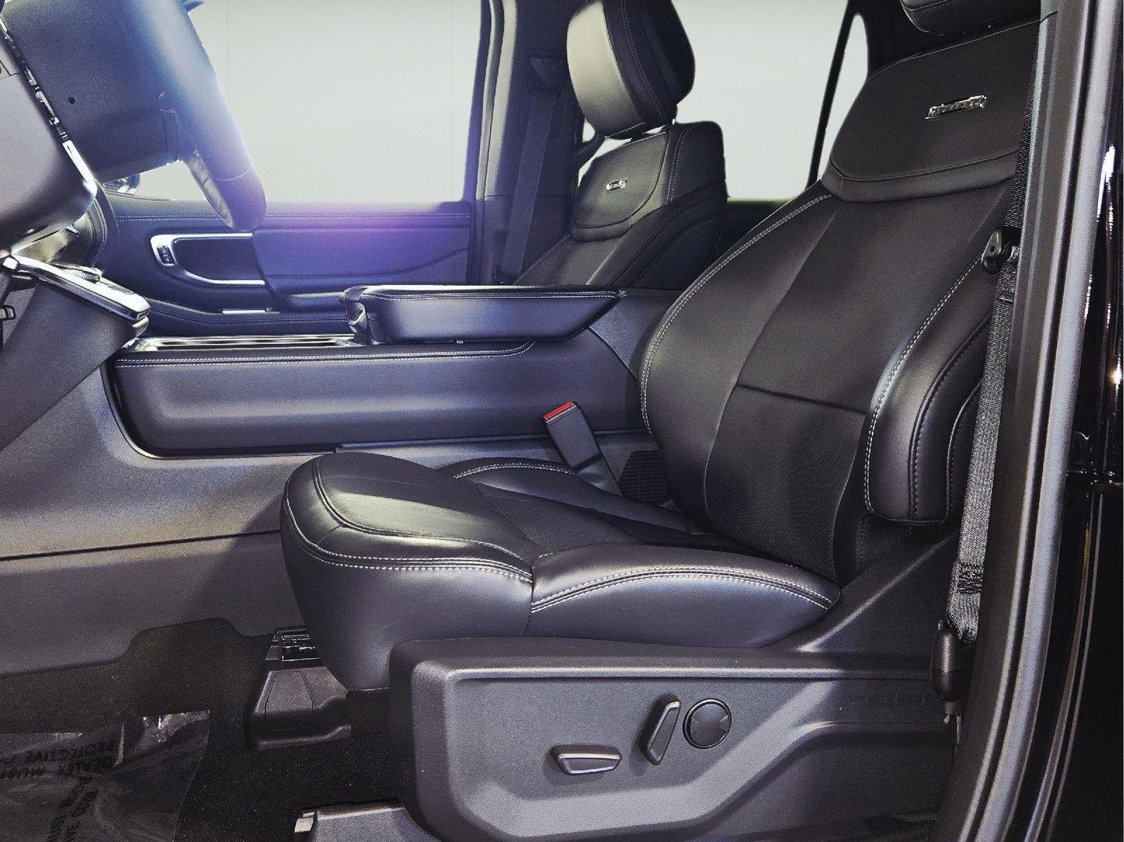 2026 Ford Expedition MAX Platinum - Photo 24