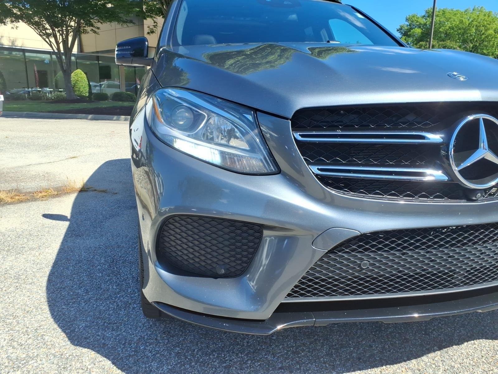 Used 2019 Selenite Grey Metallic Mercedes-Benz AMG® GLE 43 image 3