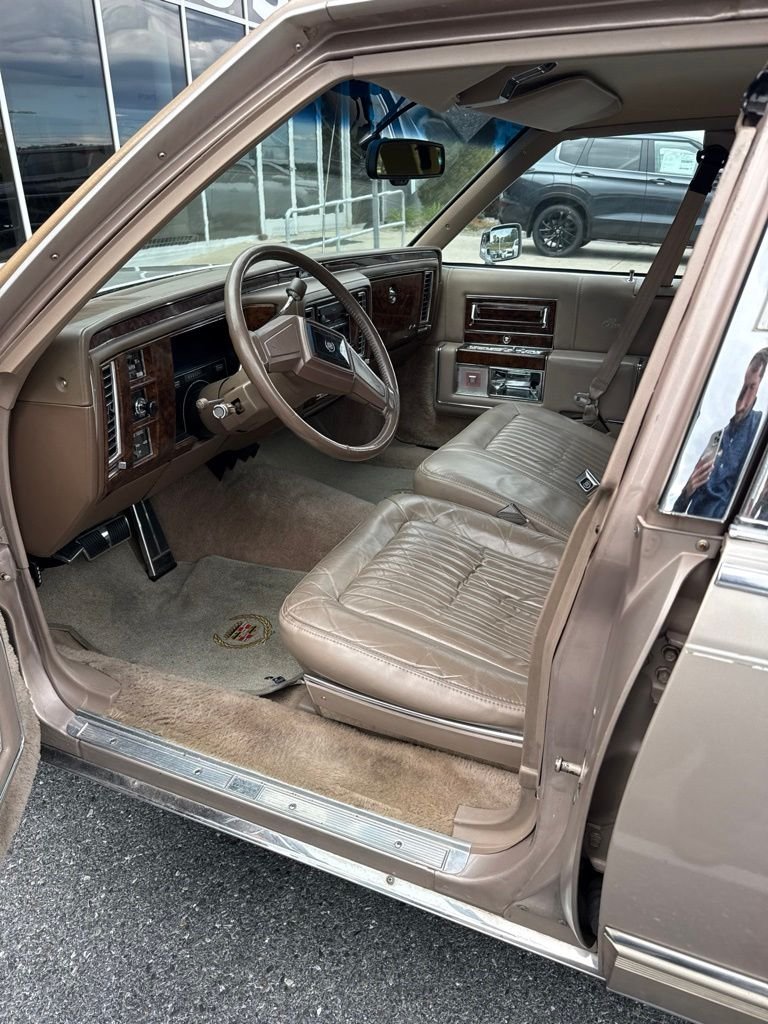 Used 1992 Brown Cadillac Base image 12