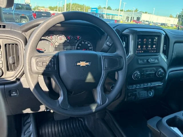 New 2026 Summit White Chevrolet WT image 16
