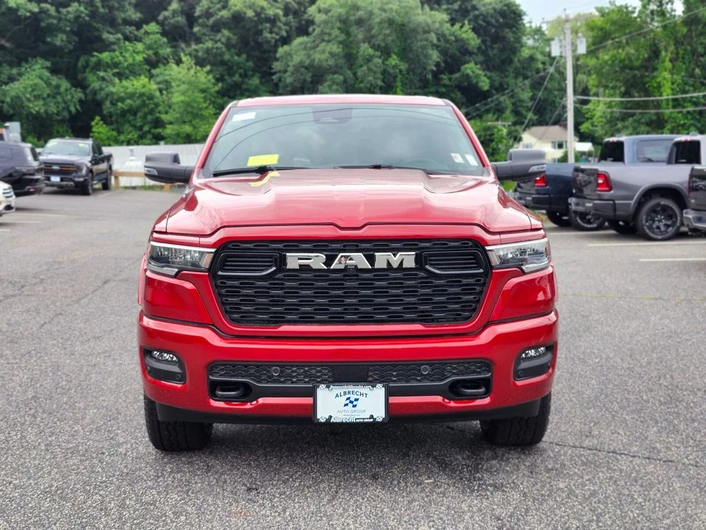 New 2026 Molten Red Pearl-Coat Exterior Paint RAM Big Horn/Lone Star image 8