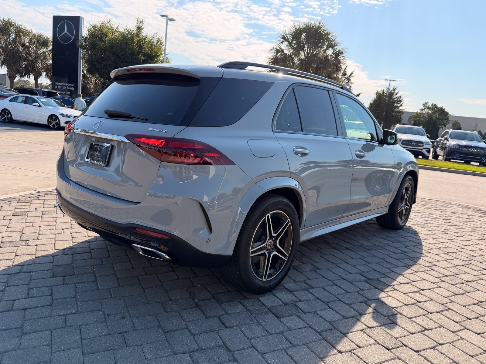 Certified Used 2026 MANUFAKTUR Alpine Gray Mercedes-Benz GLE 350 image 9