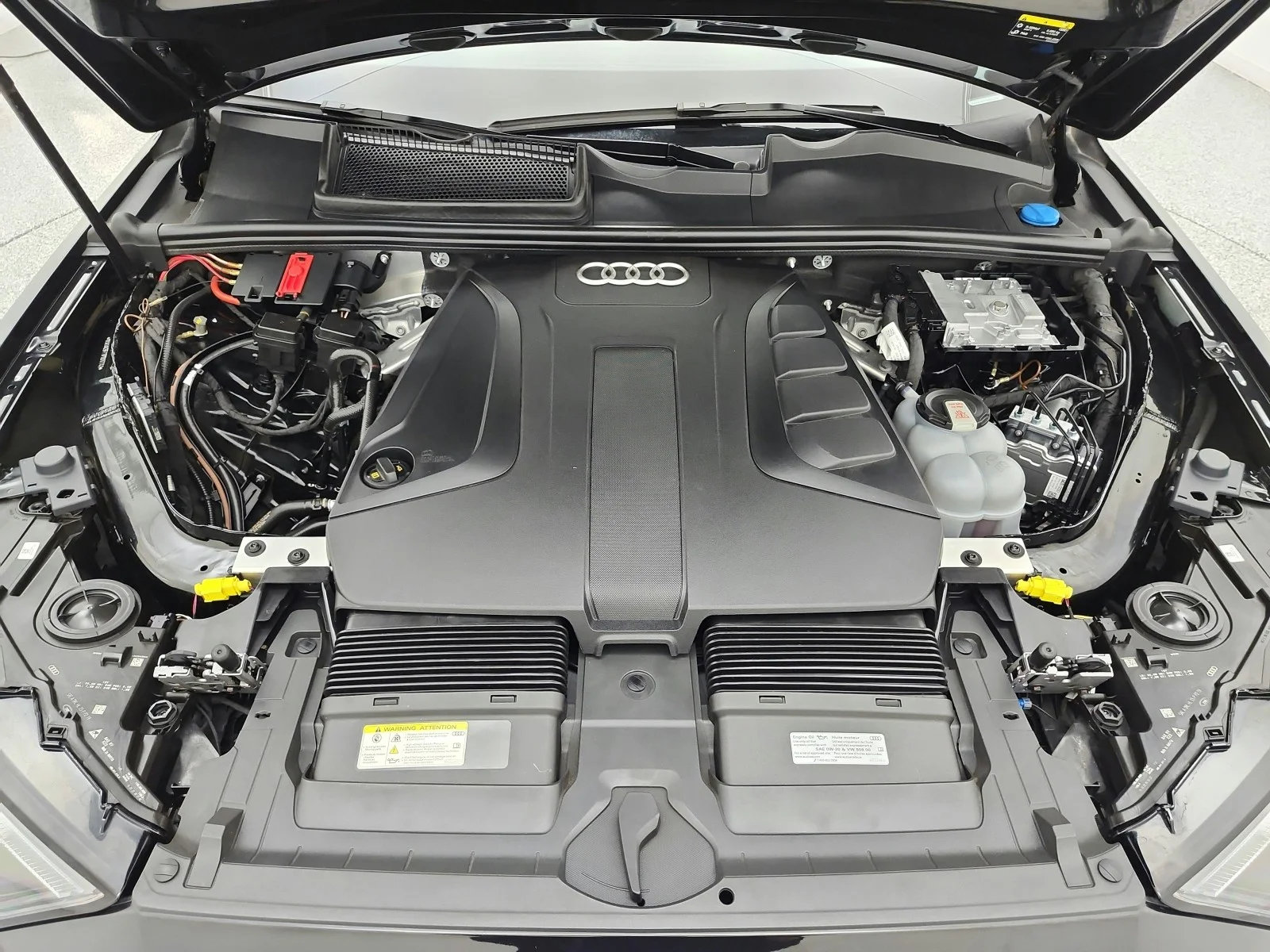 Used 2023 Mythos Black Metallic Audi Premium image 16