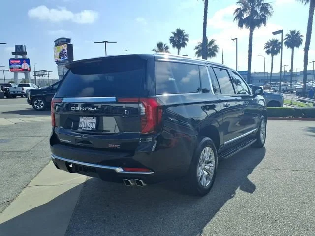 Used 2025 Onyx Black GMC Denali image 5